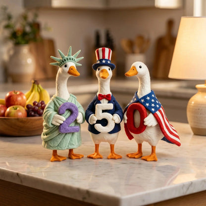 🔥Last Day 49% OFF—Whimsical USA 250 Patriotic Geese Centerpiece